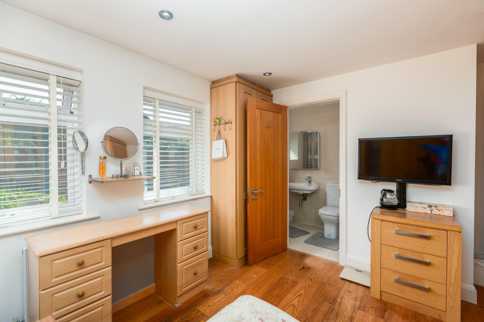 Moorland Avenue, Newton, Mumbles, SA3 4UA